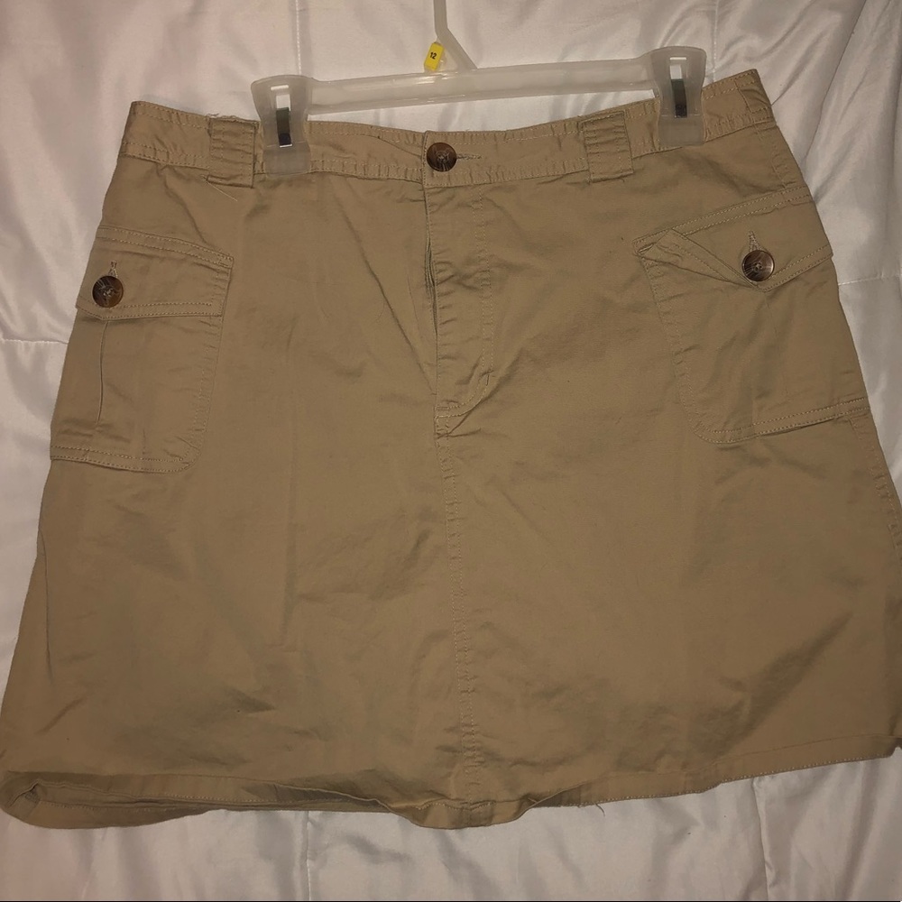tan skirt